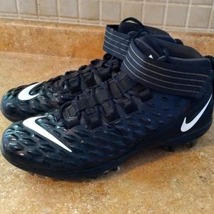 Size 10 Nike Force Cleats